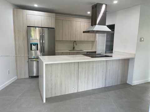 11922 NE 12th Ct, Biscayne Park, FL 33161