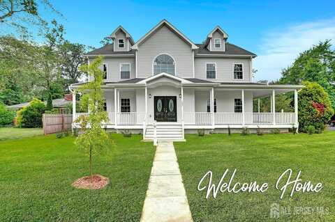 303 Grove Avenue, Metuchen, NJ 08840