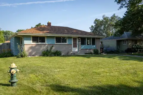 7335 Pheasant Trl, Racine, WI 53402