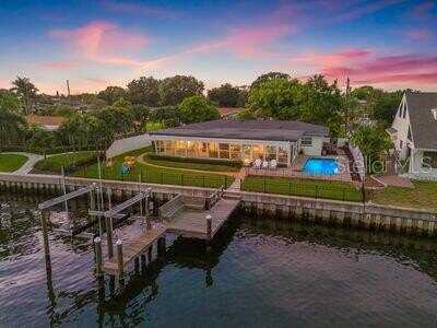1124 35TH AVENUE NE, Saint Petersburg, FL 33704
