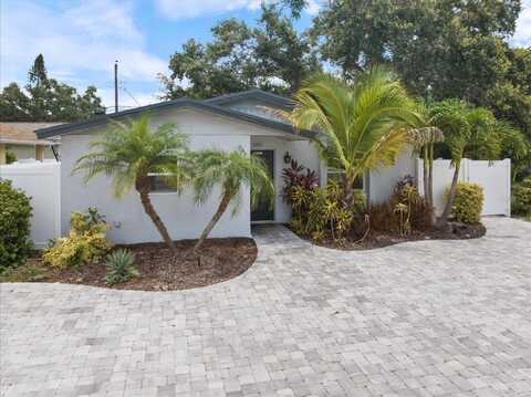 1041 S TUTTLE AVENUE, SARASOTA, FL 34237