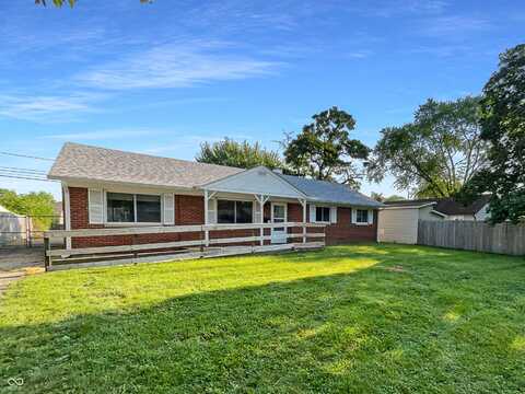 17 Crestview Drive, Greenwood, IN 46143