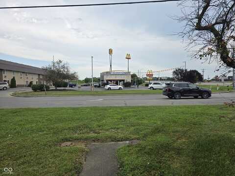 13 W Rampart Street, Shelbyville, IN 46176