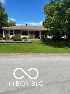 507 Pheasant Run, Zionsville, IN 46077