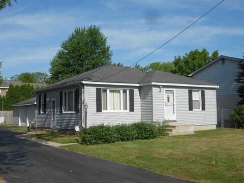 335 Third, Freeland, MI 48623