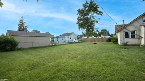 7052 Ford, Warren, MI 48091