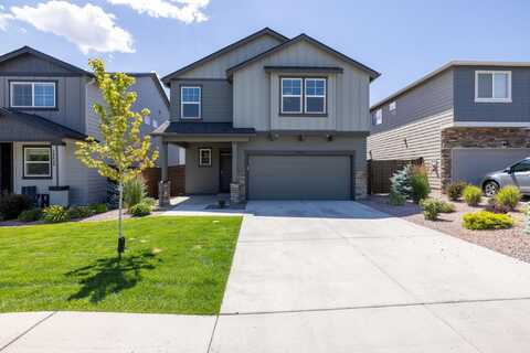 20621 SE Nina Avenue, Bend, OR 97702