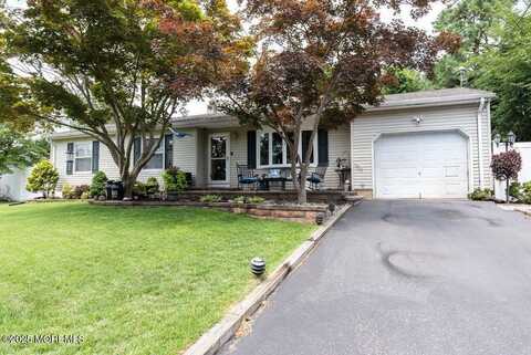 1325 12th Avenue, Toms River, NJ 08757