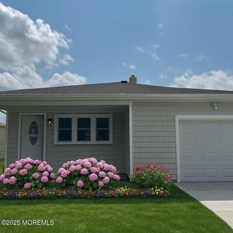 821 Jamaica Boulevard, Toms River, NJ 08753