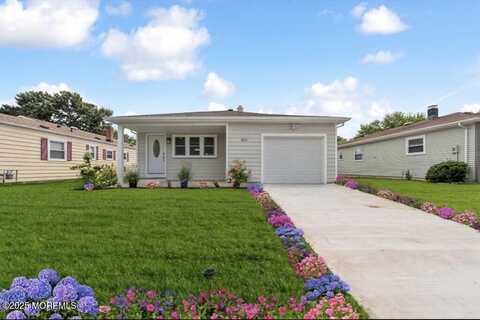 821 Jamaica Boulevard, Toms River, NJ 08753