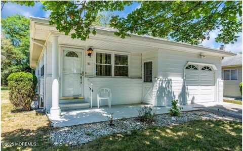50 Biabou Drive, Toms River, NJ 08757