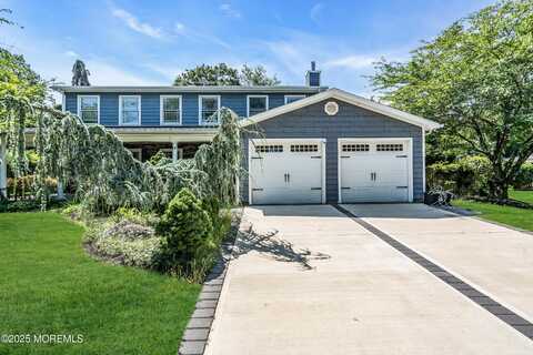 94 Rolling Hills Court, Toms River, NJ 08755