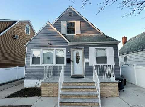 162-15 77 Avenue, Fresh Meadows, NY 11366