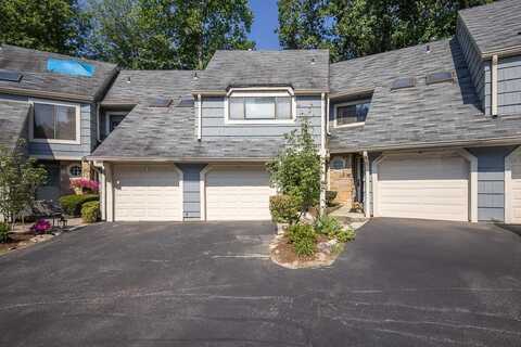 267 Treetop Circle, Nanuet, NY 10954
