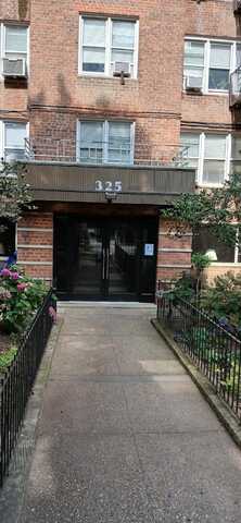 325 E 201 Street, Bronx, NY 10458