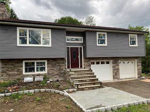 4 Glen Court, Poughkeepsie, NY 12603