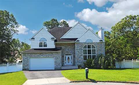 54 Gaetano Lane, Coram, NY 11727