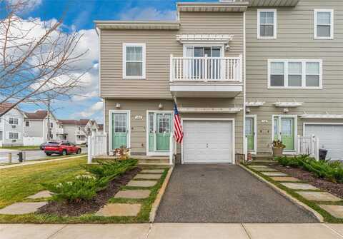 140 Compass Place, Arverne, NY 11692