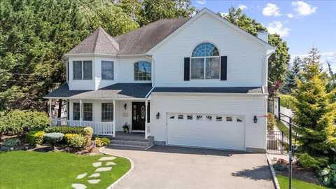 25 Sycamore Avenue, Bethpage, NY 11714