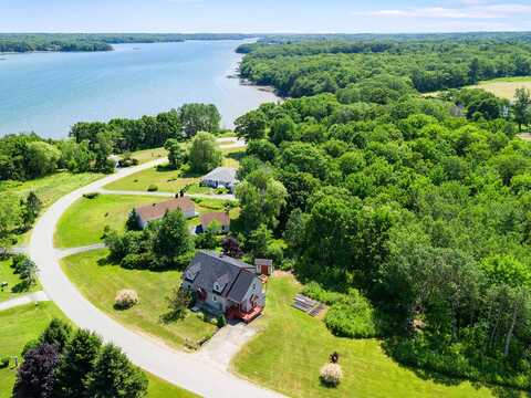 53 Bobolink Lane, Thomaston, ME 04861