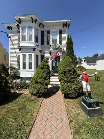 66 High Street, Eastport, ME 04631