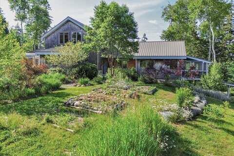 682 Weir Cove Road, Brooksville, ME 04642