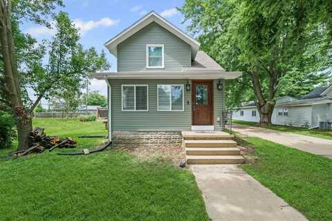 209 S Chestnut Street, Pesotum, IL 61863