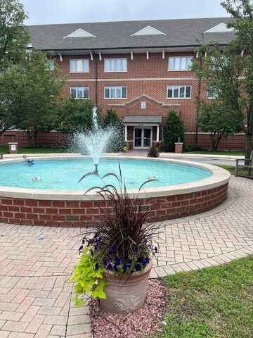 460 S NORTHWEST Highway, Park Ridge, IL 60068