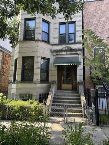 2435 W Thomas Street, Chicago, IL 60622