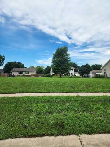 128 Wilshire Drive, Tuscola, IL 61953