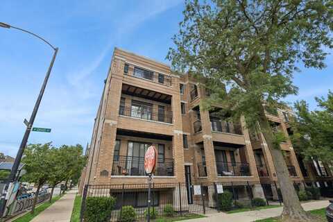 1956 W Ohio Street, Chicago, IL 60622
