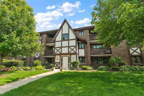 8425 W 95th Street, Hickory Hills, IL 60457