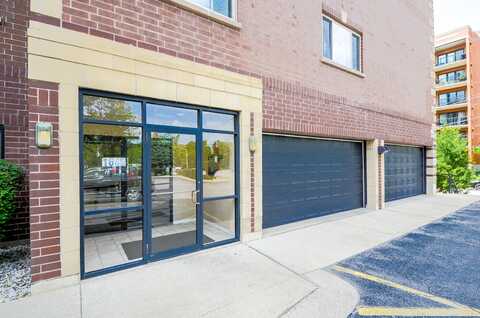 1649 Ashland Avenue, Des Plaines, IL 60016