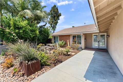201 W Harvey Avenue, Santa Ana, CA 92707