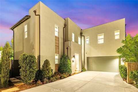 240 Amber Oak, Lake Forest, CA 92630