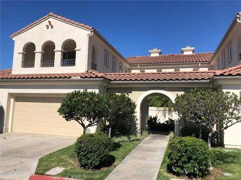 68 Avenida Cristal, San Clemente, CA 92673