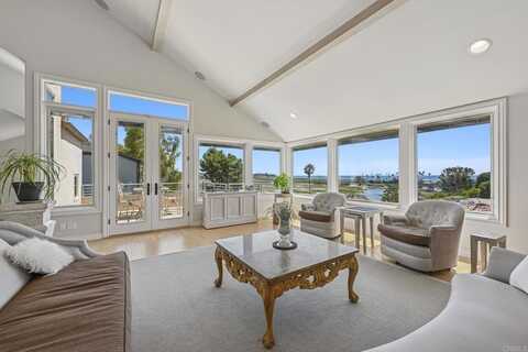 2542 Manchester Avenue, Cardiff by the Sea, CA 92007