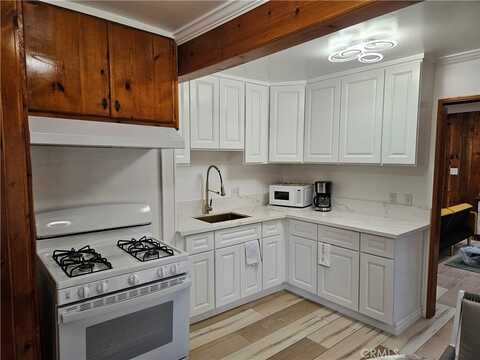 32868 Deer Lane, Running Springs, CA 92382