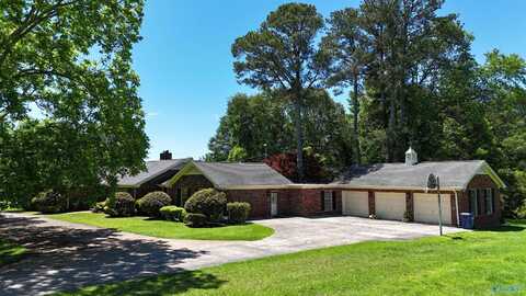 2625 Solitude Road, Albertville, AL 35950