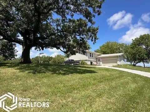 15677 Blackhawk Road, Ottumwa, IA 52501