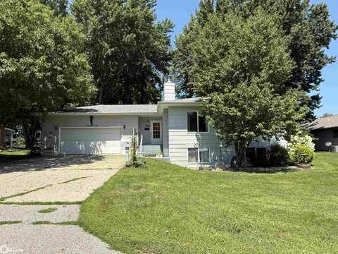 706 Maple Place, Thornton, IA 50479
