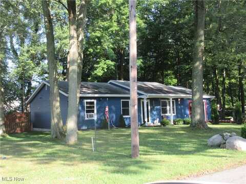 225 Cleveland Avenue, Andover, OH 44003