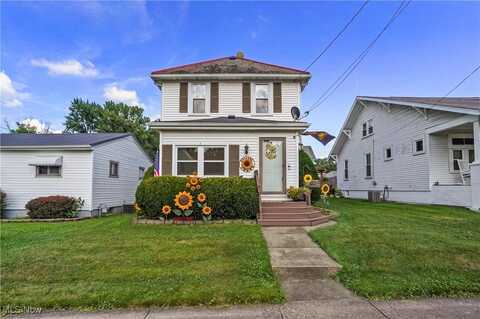 439 S 15th Street, Sebring, OH 44672