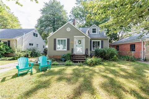 533 Kenilworth Road, Bay Village, OH 44140