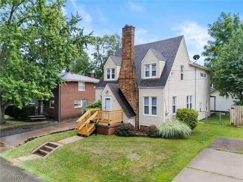 2102 37th Street NW, Canton, OH 44709