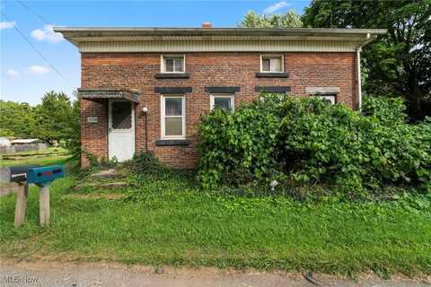 3054 Alliance Road NW, Malvern, OH 44644