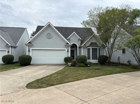 23676 Cottage Trail, Olmsted Falls, OH 44138