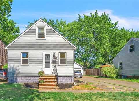4277 W 223rd Street, Fairview Park, OH 44126