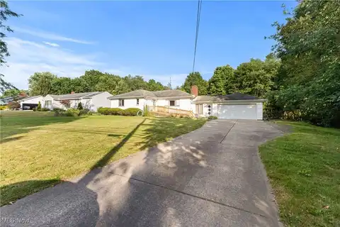 9880 King Graves Road NE, Warren, OH 44484