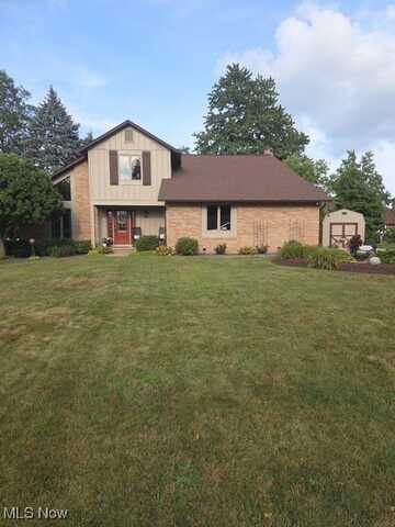 5046 Parkhaven Avenue NE, Canton, OH 44705